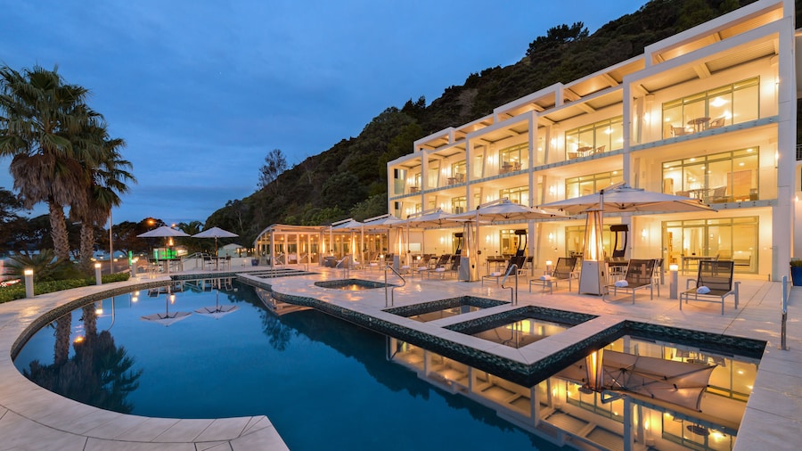 Paihia Beach Resort & Spa Hotel