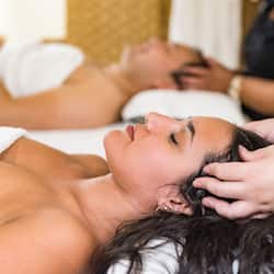 Salas de tratamiento para parejas, sauna y baño de vapor