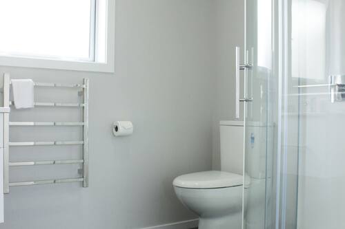Superior Apartment, 2 Bedrooms | Bathroom
