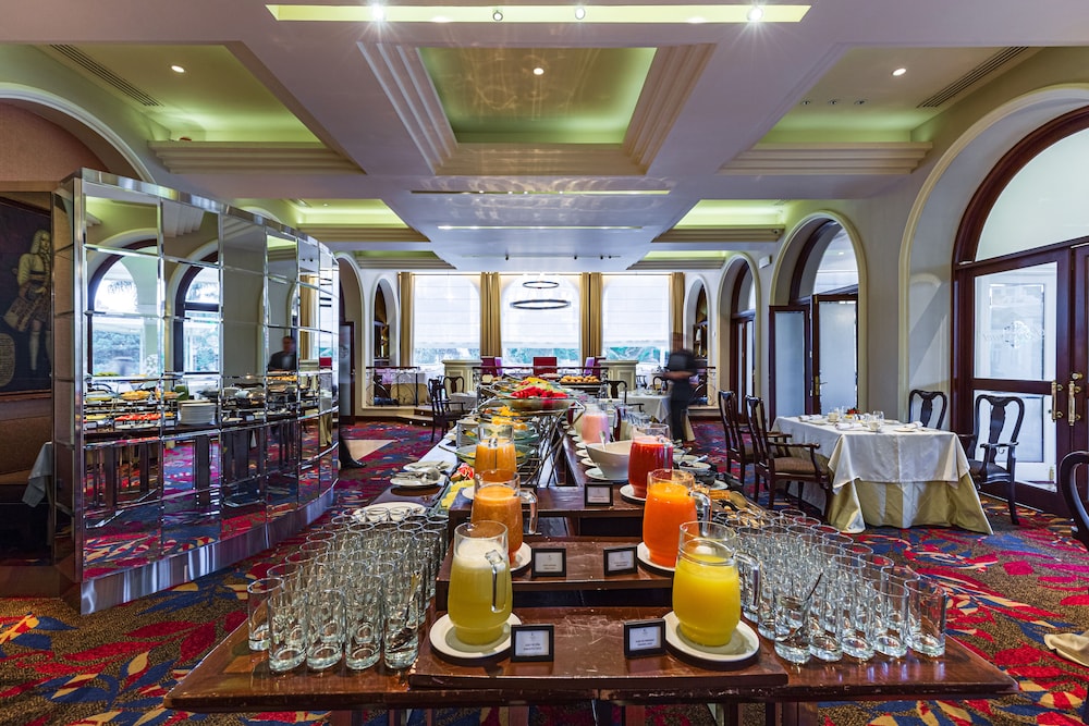 Country Club Lima Hotel by null