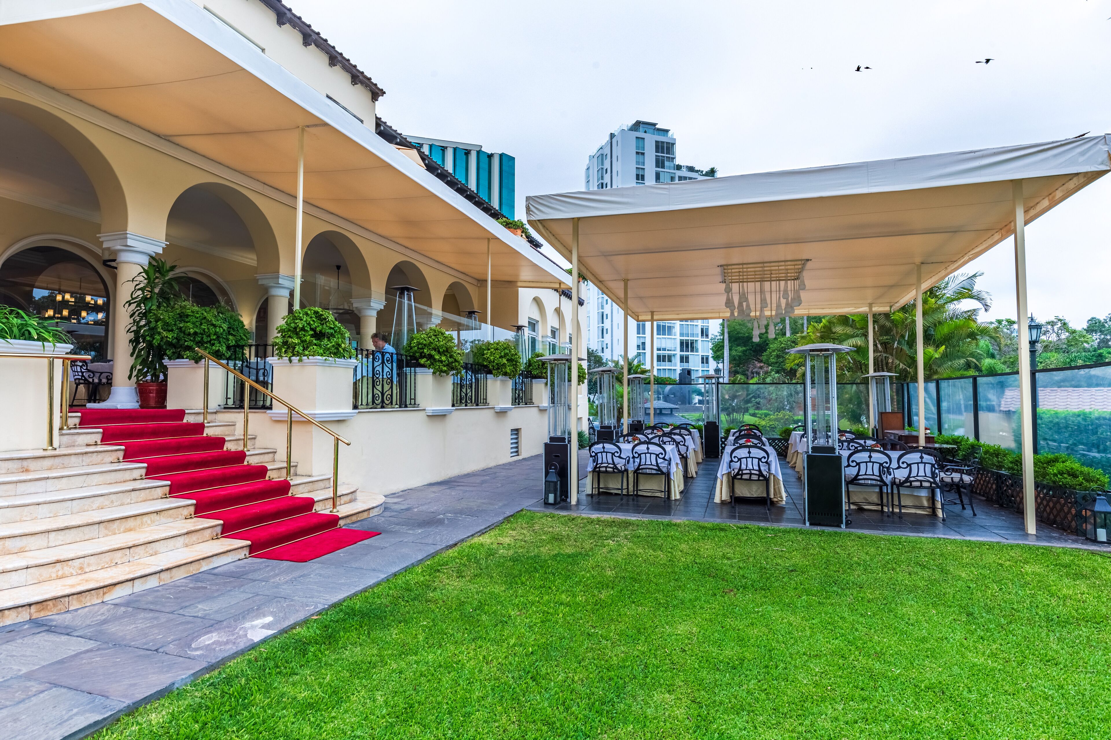 Breakfast, lunch, dinner served; Peruvian cuisine 