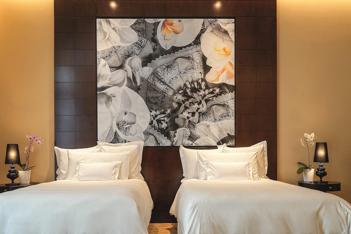 1 bedroom, premium bedding, down duvets, minibar