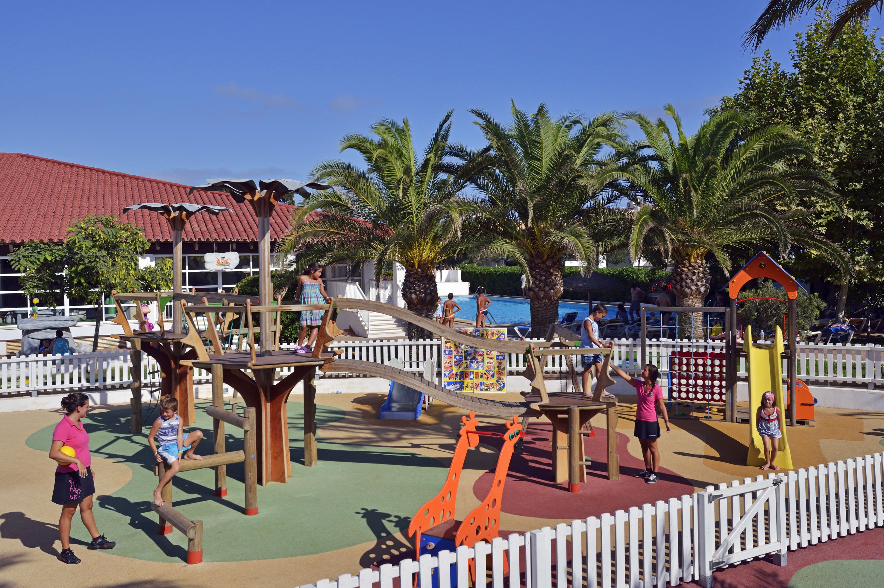 children’s play area – outdoor