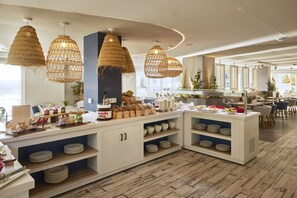 Daily buffet breakfast (EUR 22 per person)