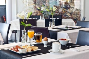Se sirven desayunos, almuerzos y cenas