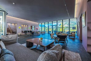 Lobby - Hotel Saratz Pontresina Mountain Resort & Spa (Pontresina)