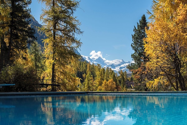 Indoor pool, outdoor pool, sun loungers