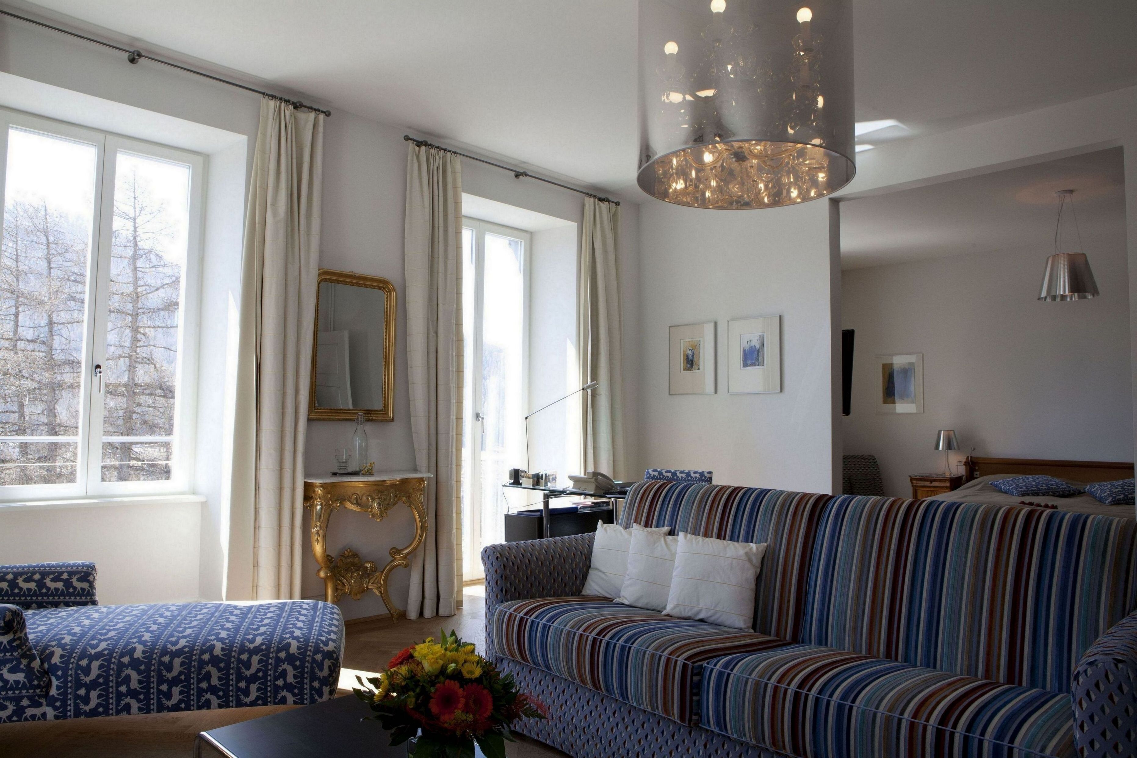 1 bedroom, premium bedding, free minibar, in-room safe