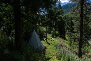 Vista frontal de la propiedad