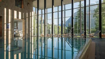 Indoor pool, outdoor pool, sun loungers