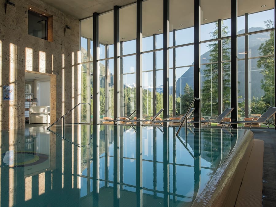 Indoor pool, outdoor pool, sun loungers