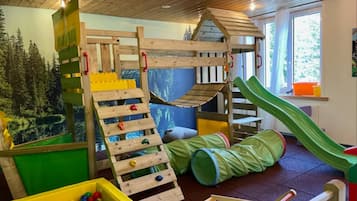 Children’s play area – indoor