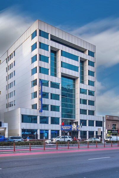 Majestic Premier Hotel 