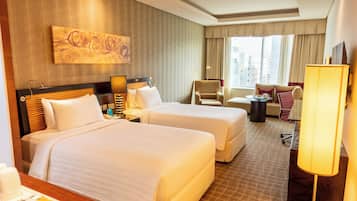 Phòng Deluxe | Bộ đồ giường cao cấp, minibar, két bảo mật tại phòng, bàn