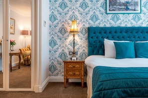 Chambre Double (King) | Literie hypoallergénique, coffres-forts dans les chambres, bureau