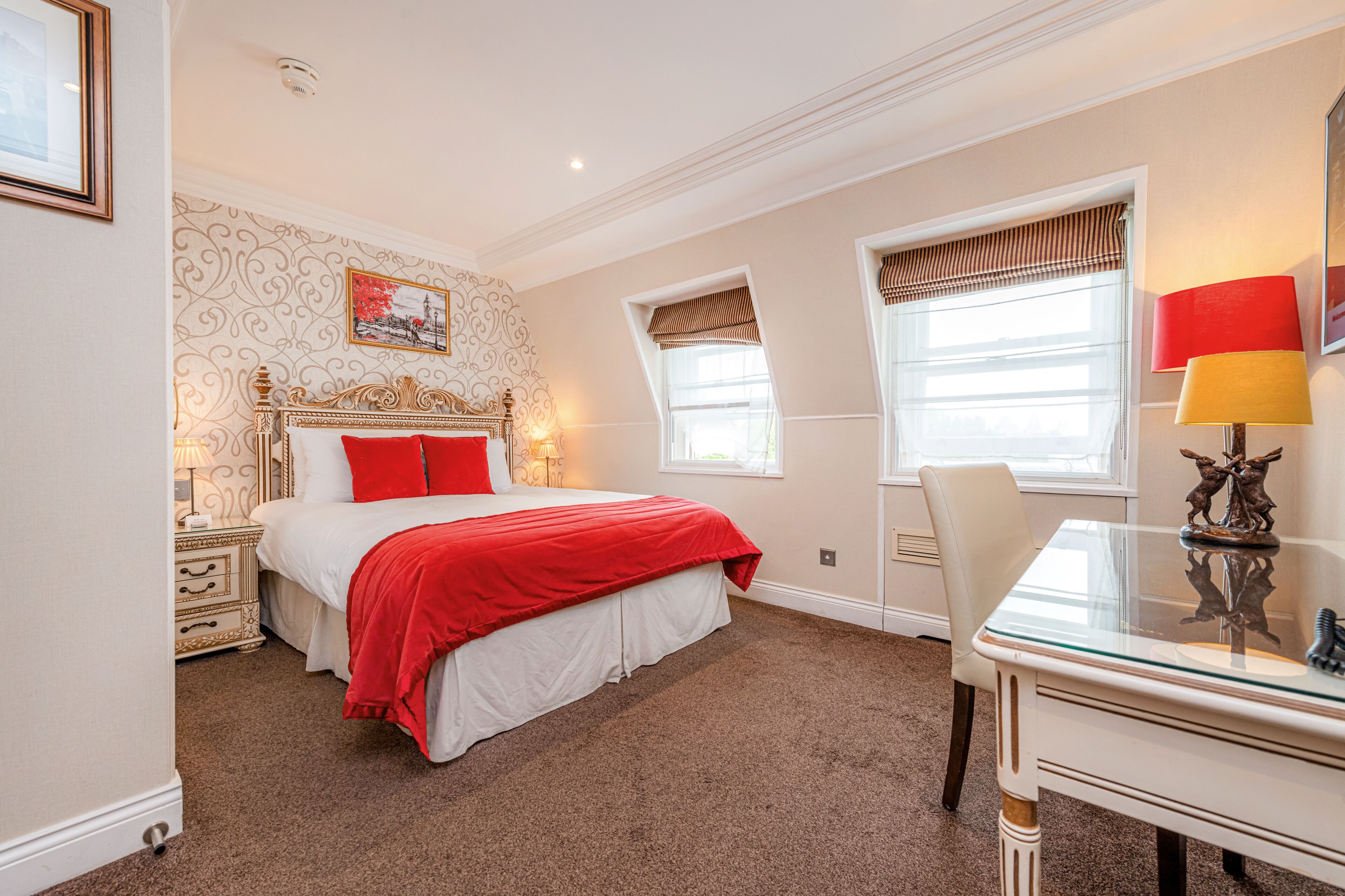 standard double room | hypo-allergenic bedding, in-room safe, desk, soundproofing