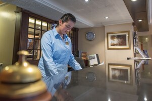 Check-in/check-out kiosk