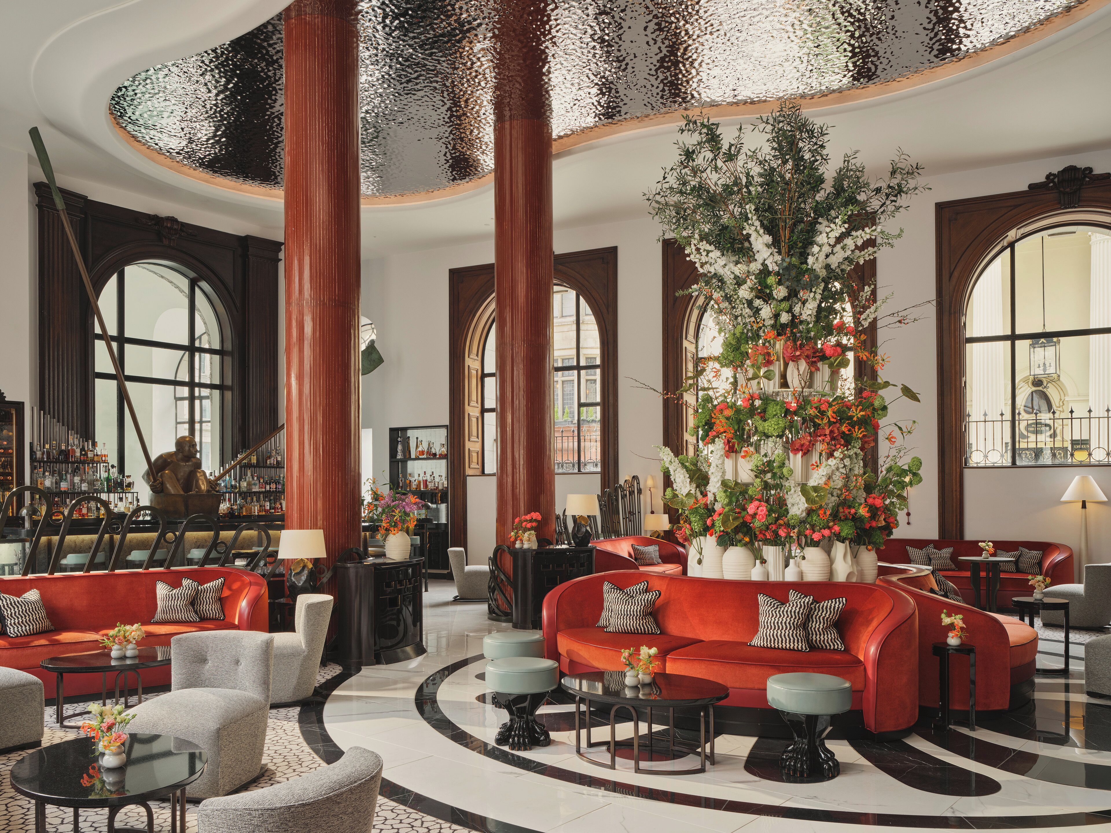 Lobby lounge