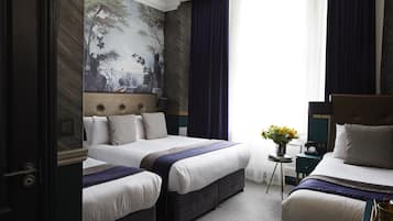 Egyptian cotton sheets, in-room safe, desk, blackout drapes