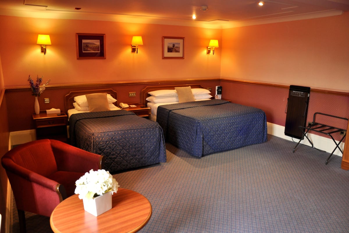 Family Room (3 People) | Desk, iron/ironing board (on request), free WiFi, bed sheets