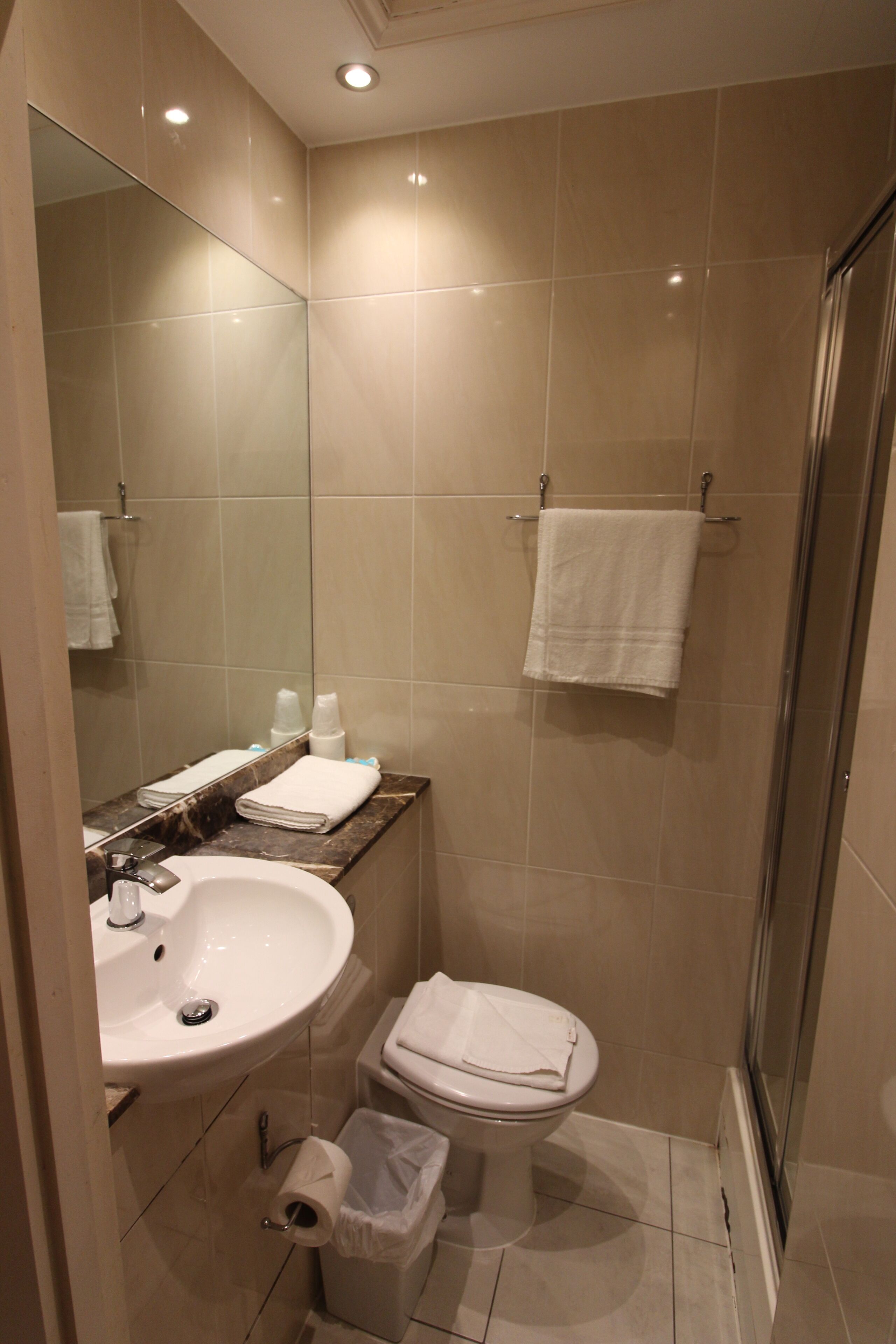 Photo - Wedgewood Hotel