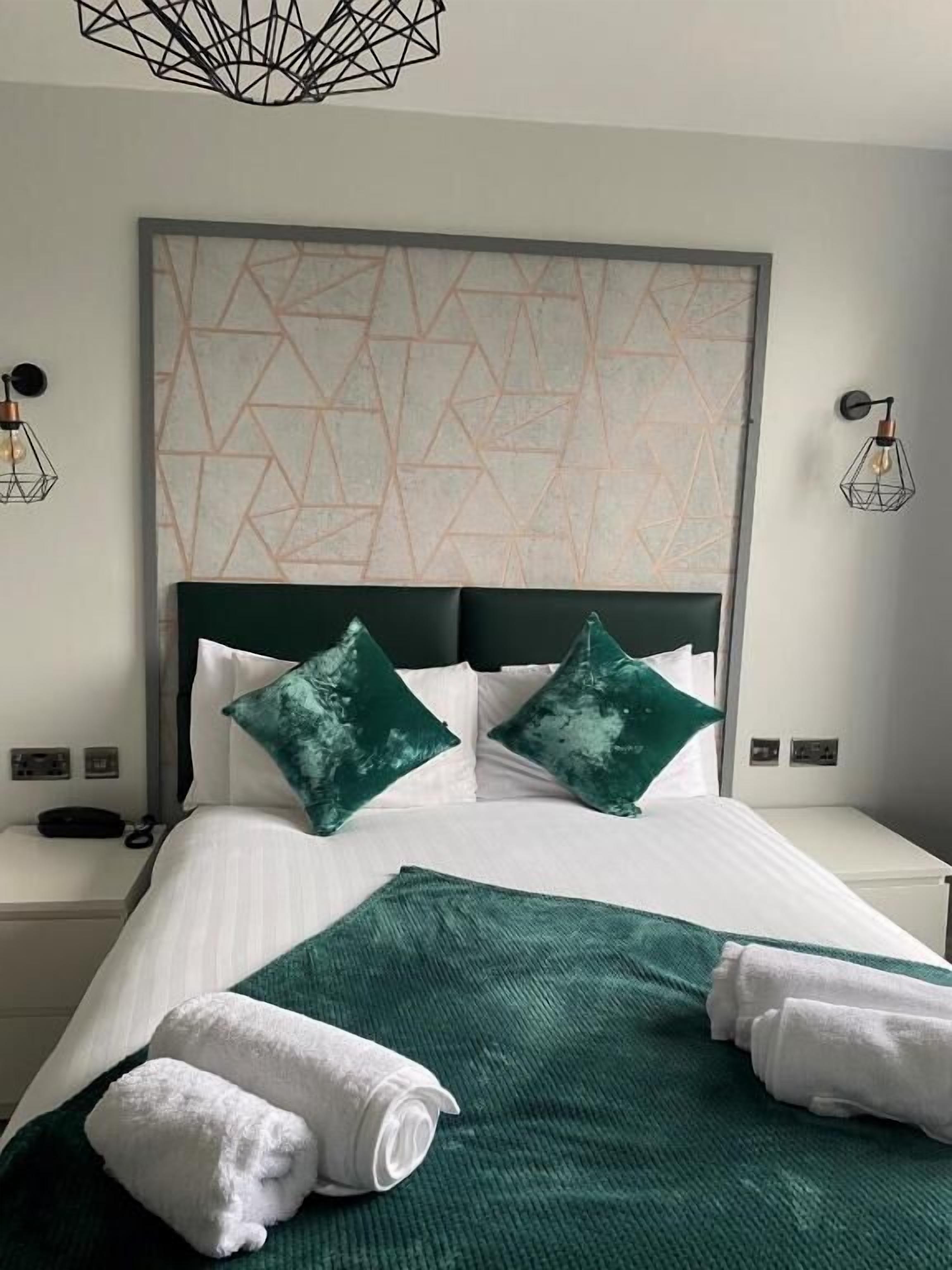 double room | hypo-allergenic bedding, individually decorated, individually furnished