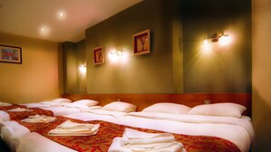 Standard Quadruple Room - Westbury Hotel (London)