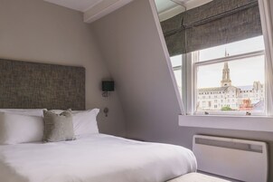 标准双人房, 独立浴室 | 防过敏的被褥、特色装修、特色家居、办公桌