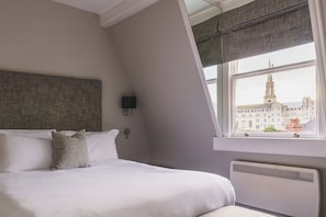 Standard Double Room, Ensuite | Hypo-allergenic bedding, individually decorated, individually furnished