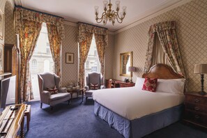 Superior Double Room, Ensuite | Hypo-allergenic bedding, individually decorated, individually furnished