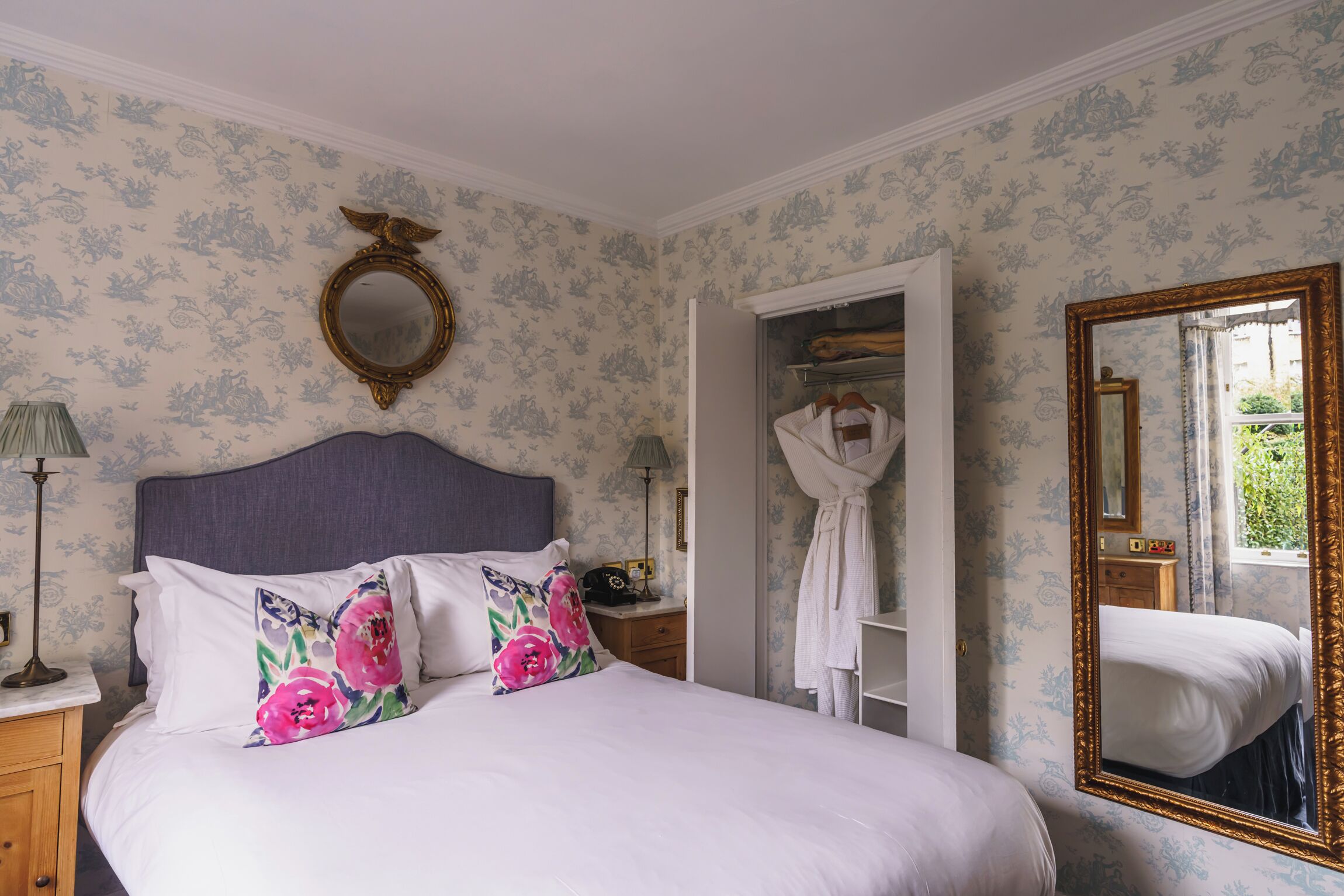 Standard-Doppelzimmer, mit Bad | Allergikerbettwaren, individuell dekoriert, individuell eingerichtet