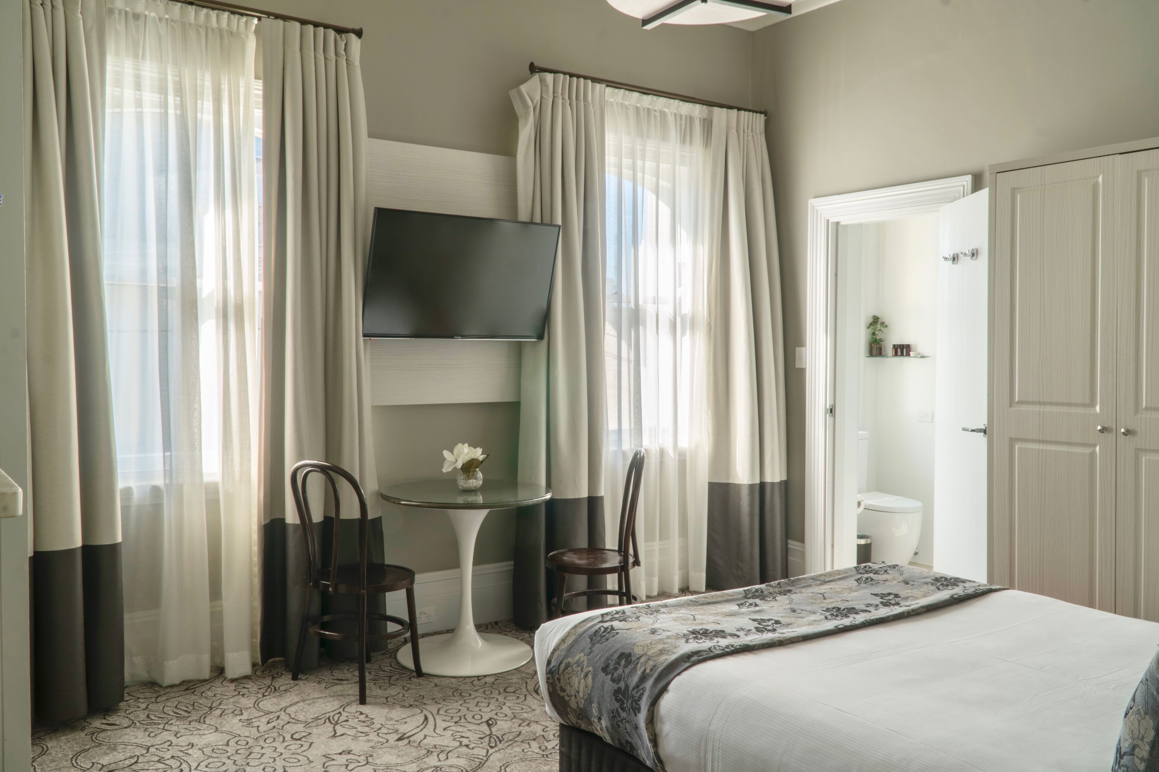 Photo - The Lurline Randwick