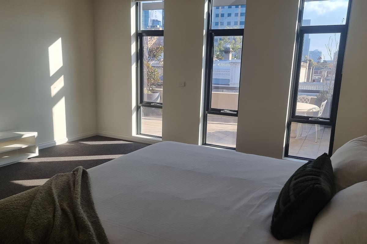 Executive Penthouse | 2 bedrooms, desk, iron/ironing board, cribs/infant beds