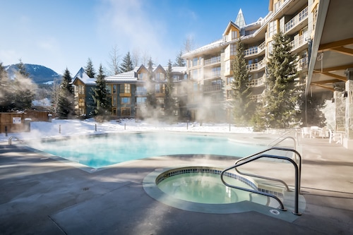 Whistler Cascade Lodge
