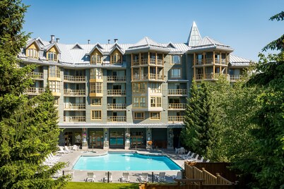 Whistler Cascade Lodge