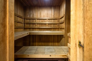 Sauna - Whistler Cascade Lodge (Whistler)