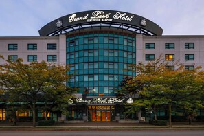 Exterior - Grand Park Hotel Vancouver Airport, an Ascend Collection Hotel (Richmond)