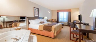 Ramada by Wyndham Lloydminster