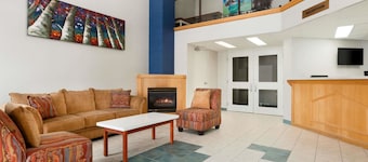 Travelodge by Wyndham Windsor
