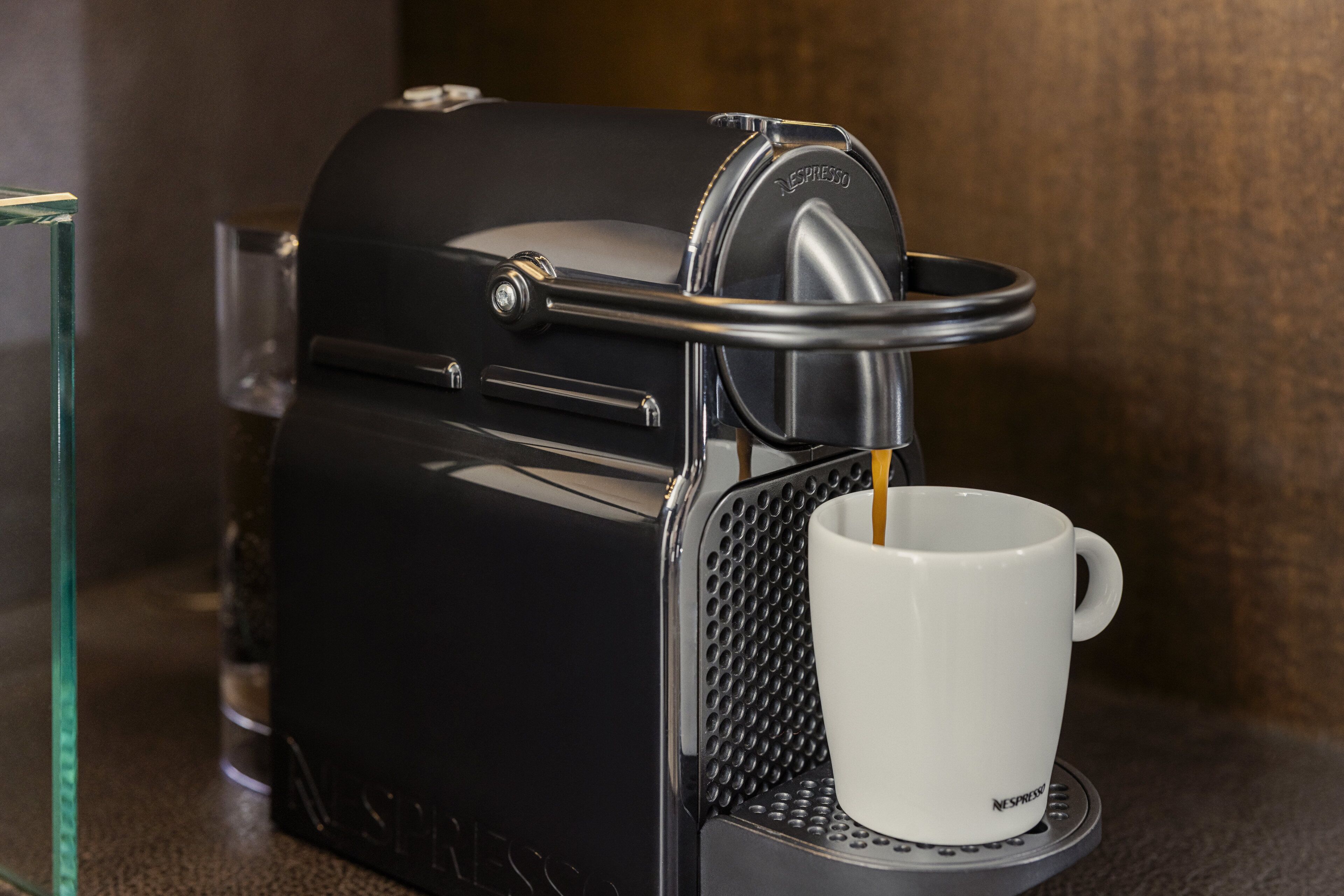 egyptian cotton sheets, premium bedding, down duvets, pillow-top beds