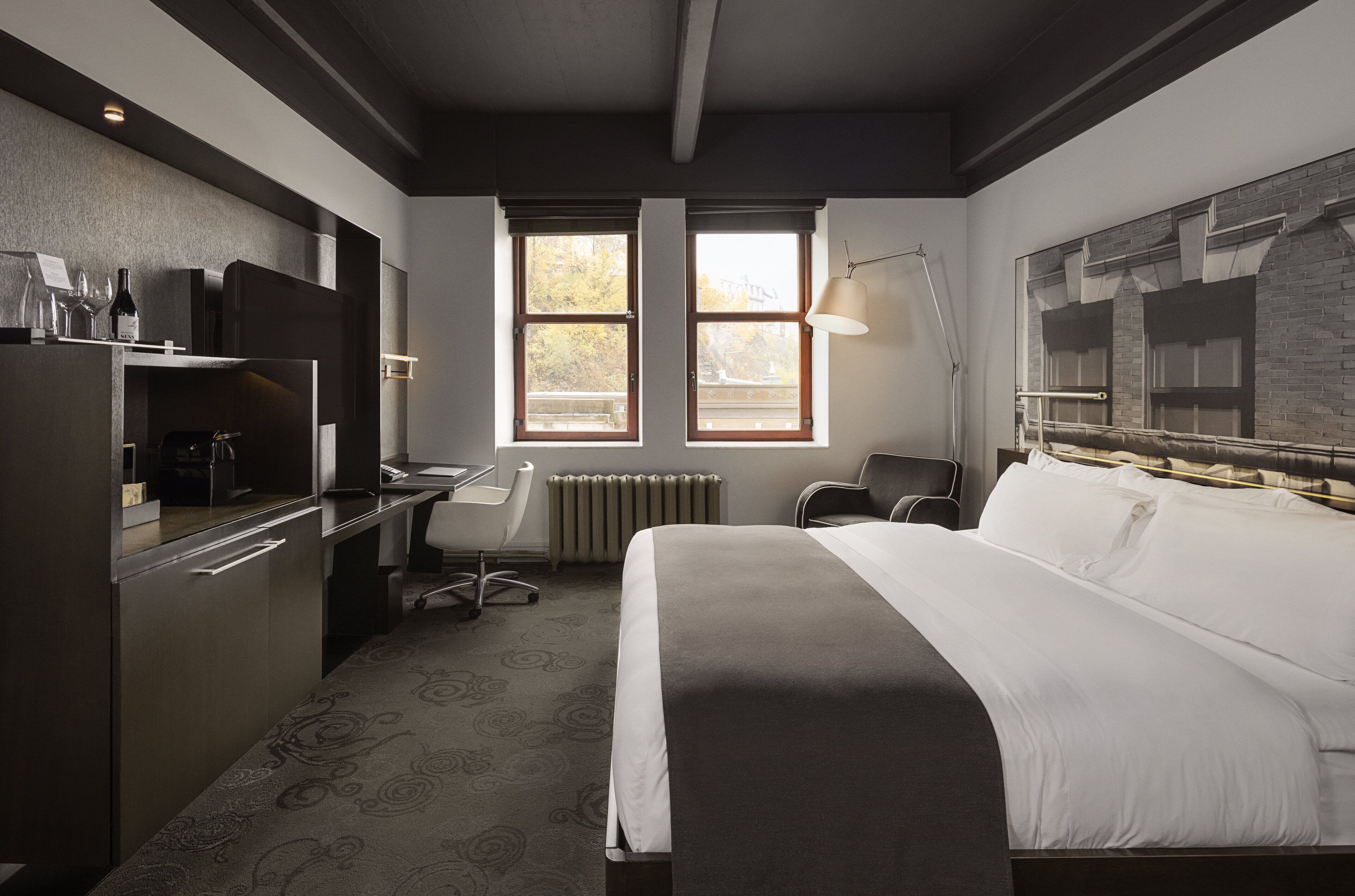 classic room, 1 king bed | egyptian cotton sheets, premium bedding, down duvets, pillow-top beds