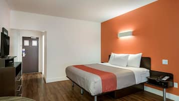 Iron/ironing board, free WiFi, bed sheets