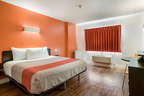 Bügeleisen/Bügelbrett, kostenloses WLAN, Bettwäsche