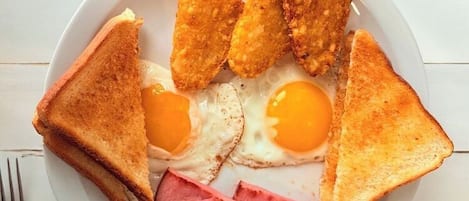 Free daily cooked-to-order breakfast