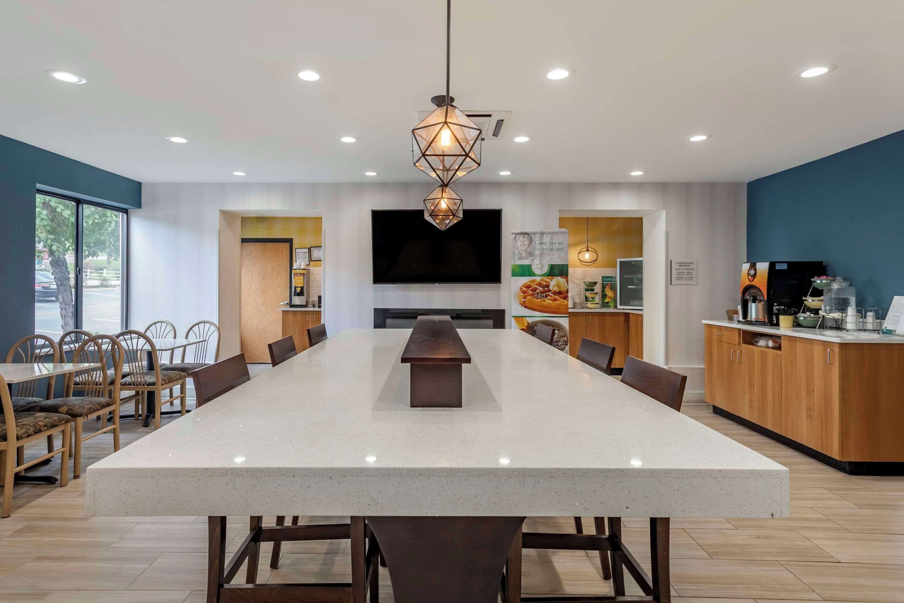 Petit déjeuner buffet compris tous les jours