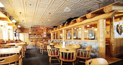 Frontier Suites Hotel in Juneau