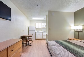 Laptop workspace, free WiFi, bed sheets