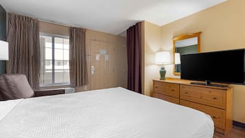 Estudio, 1 cama Queen size, para no fumadores | Escritorio, tabla de planchar con plancha, wifi gratis y ropa de cama