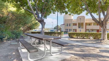 BBQ/picnic area