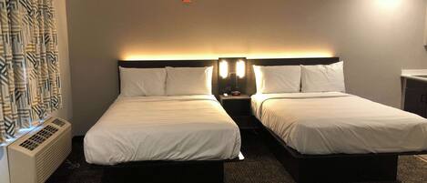 Schreibtisch, Bügeleisen/Bügelbrett, kostenloses WLAN, Bettwäsche